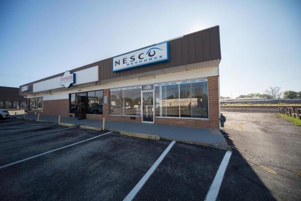 Street Retail for Lease: 116 W High St, London, OH 43140